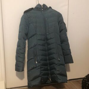 Beautiful Eddie Bauer down parka puffer coat w/ hood in shiny emerald green PXS
